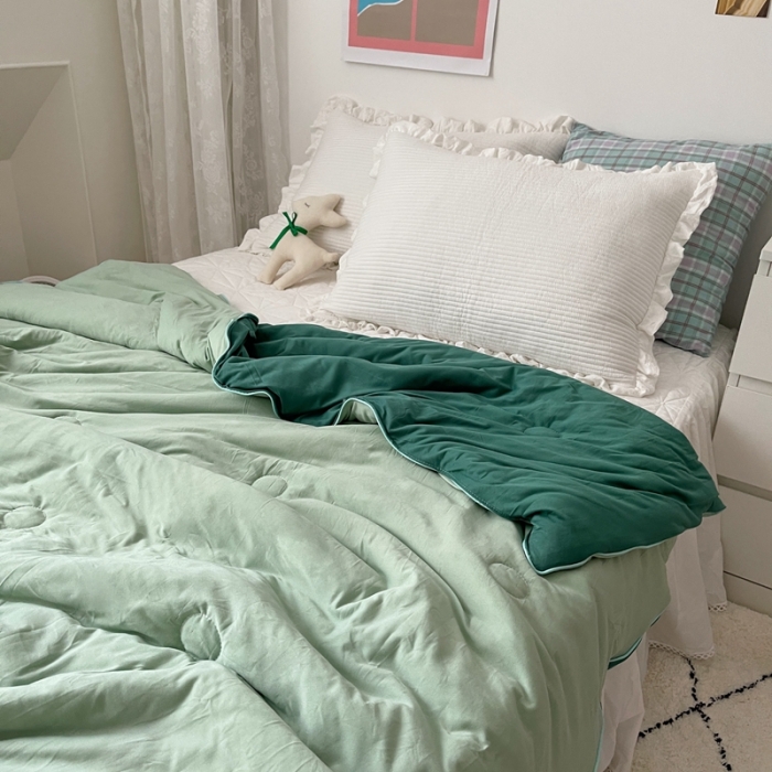 91家纺网 家纺一手货源 找家纺 星期八 2021新款马卡龙大豆针织棉夏被 深绿-浅绿