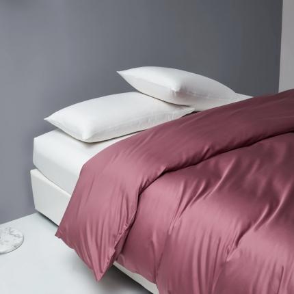 91家纺网 家纺一手货源 找家纺 顾家家居 2023新款60长绒棉双拼单被套 醉璎红