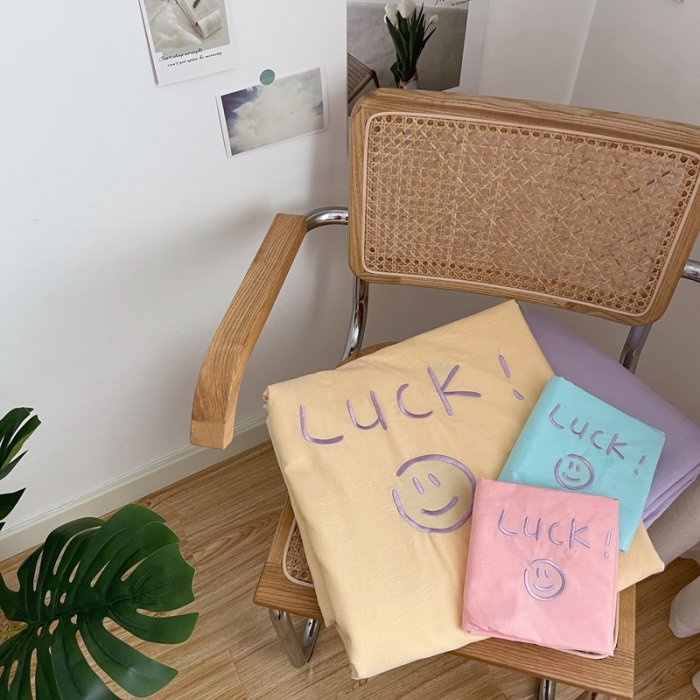 91家纺网 家纺一手货源 找家纺 星期八 2021新款马卡龙趣味水洗棉四件套 Luck！