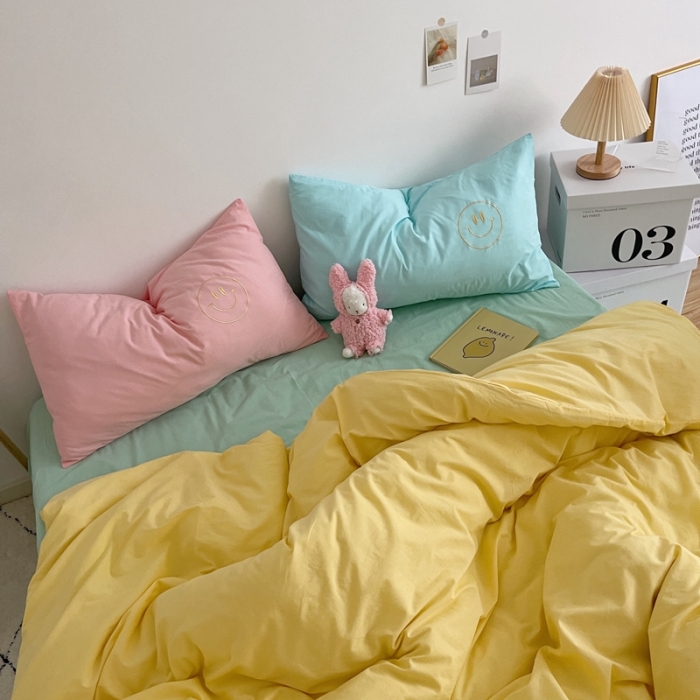 91家纺网 家纺一手货源 找家纺 星期八 2021新款马卡龙趣味水洗棉四件套 笑脸