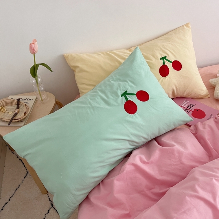 91家纺网 家纺一手货源 找家纺 星期八 2021新款马卡龙趣味水洗棉四件套 樱桃熊