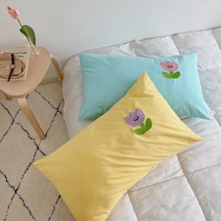 91家纺网 家纺一手货源 找家纺 星期八 2021新款马卡龙趣味水洗棉枕套一只 笑脸花黄-蓝