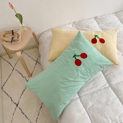 91家纺网 家纺一手货源 找家纺 星期八 2021新款马卡龙趣味水洗棉枕套一只 樱桃黄-绿