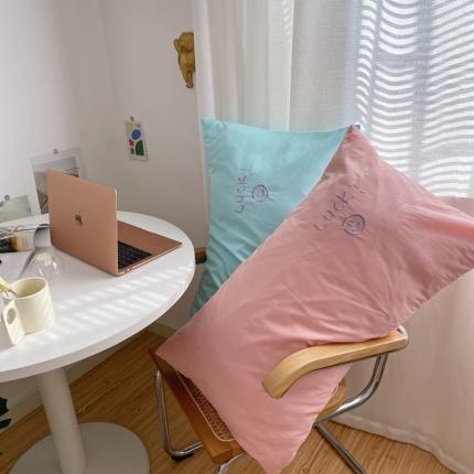 星期八 2021新款马卡龙趣味水洗棉枕套一只 Luck粉-蓝