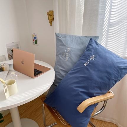 马卡龙水洗棉枕套一只Mr-Mrs always right