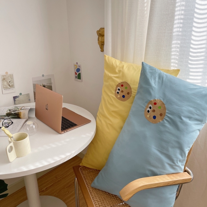 91家纺网 家纺一手货源 找家纺 星期八 2021新款马卡龙趣味水洗棉枕套一只 曲奇黄-蓝