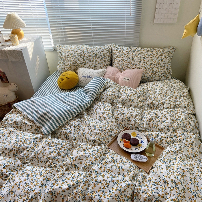 91家纺网 家纺一手货源 找家纺 盛馨2023新款全棉印花13372系列四件套蜜语花香黄