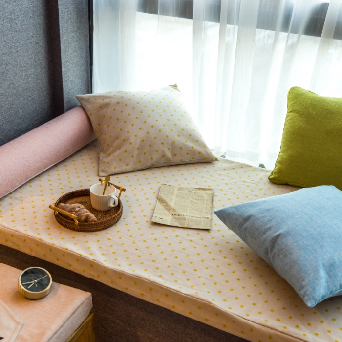 91家纺网 家纺一手货源 找家纺 U品汇 2021新款海绵飘窗垫 小雏菊