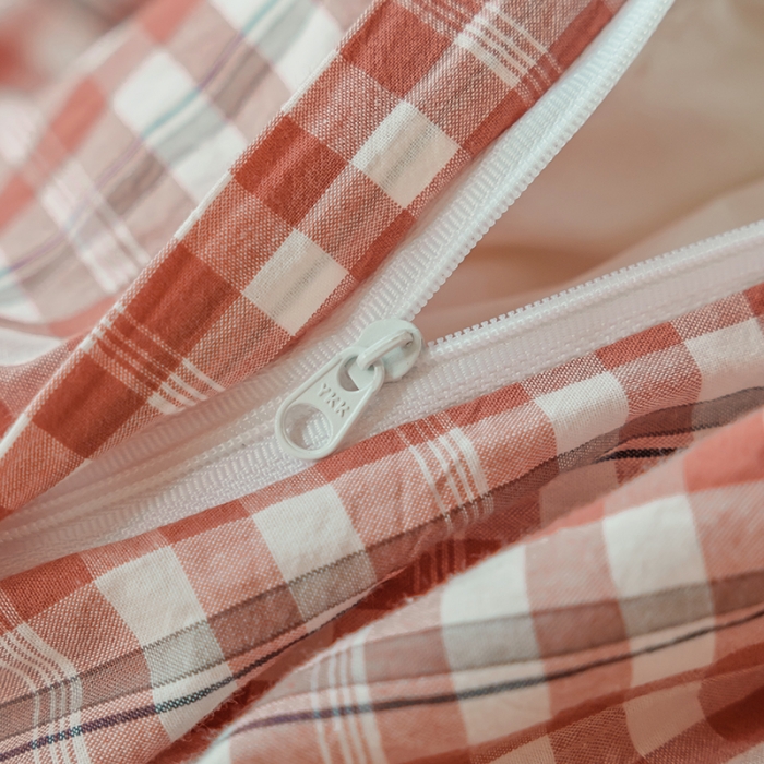 91家纺网 家纺一手货源 找家纺 柠萌家居 2021新款无印风格良品色织水洗棉四件套 砖红小格