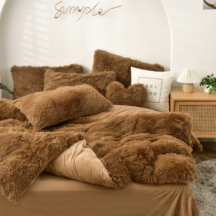 91家纺网 家纺一手货源 找家纺 邦妮家纺 2024新款云貂绒四件套 棕色