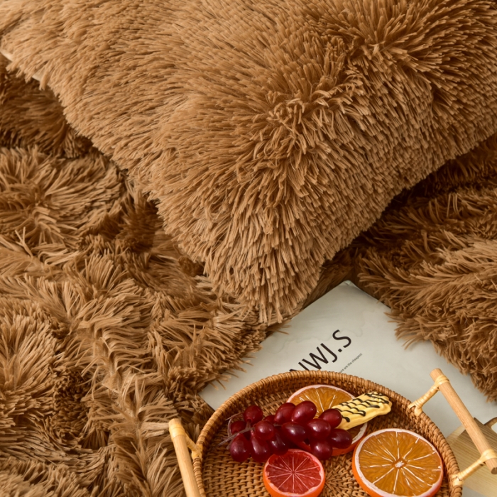 91家纺网 家纺一手货源 找家纺 邦妮家纺 2024新款云貂绒四件套 棕色