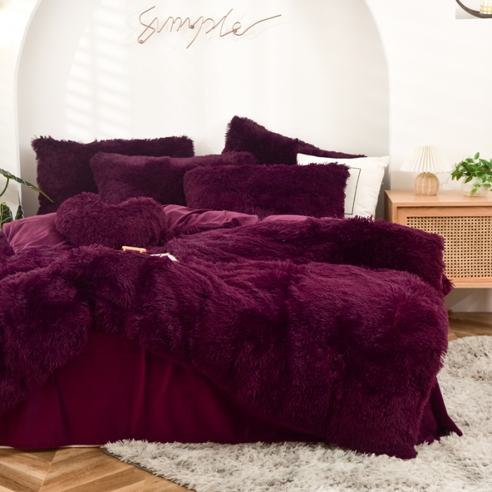 91家纺网 家纺一手货源 找家纺 邦妮家纺 2024新款云貂绒四件套 枣红