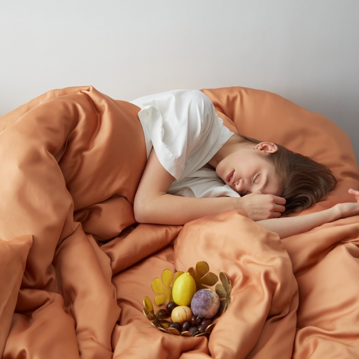 91家纺网 家纺一手货源 找家纺 涞澳家居 2021新款60天丝纯色四件套栌黄