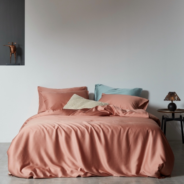 91家纺网 家纺一手货源 找家纺 涞澳家居 2021新款60天丝纯色四件套西柚粉