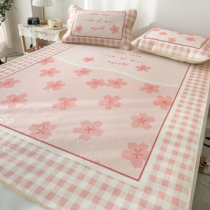 91家纺网 家纺一手货源 找家纺 懒猫 2021新款大版冰丝凉席樱花雨