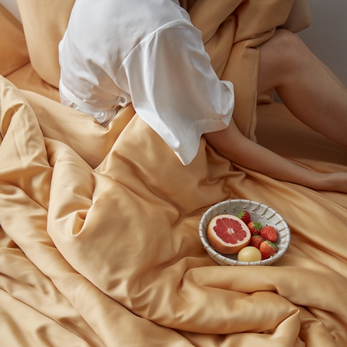 91家纺网 家纺一手货源 找家纺 涞澳家居 2021新款60天丝纯色四件套杏黄