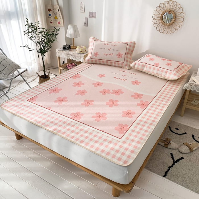 91家纺网 家纺一手货源 找家纺 懒猫 2021新款大版冰丝凉席樱花雨