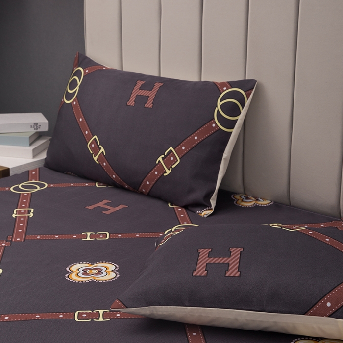 91家纺网 家纺一手货源 找家纺 纽缦  2021新款冰丝凉席三件套床裙款 时尚秀