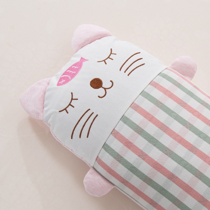 91家纺网 家纺一手货源 找家纺 明星枕业 2021新款儿童卡通荞麦枕 小粉猫