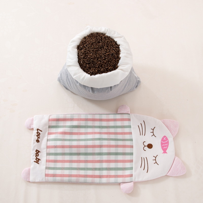 91家纺网 家纺一手货源 找家纺 明星枕业 2021新款儿童卡通荞麦枕 小粉猫