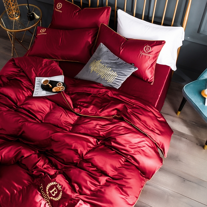 91家纺网 家纺一手货源 找家纺 琪格格 2022新款水洗真丝刺绣四件套 都市-浪漫酒红