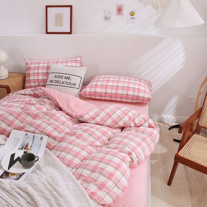 91家纺网 家纺一手货源 找家纺 简色坊 2023新款春夏全棉水洗棉四件套 草莓格