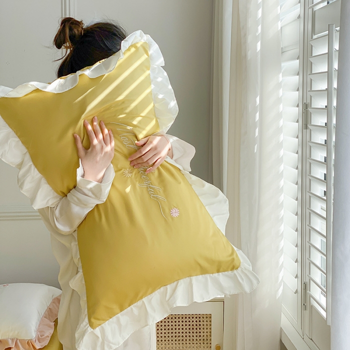 91家纺网 家纺一手货源 找家纺 优悦生活馆 2021新款冰丝绣花四件套-花溪亮黄