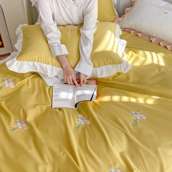 91家纺网 家纺一手货源 找家纺 优悦生活馆 2021新款冰丝绣花四件套-花溪亮黄