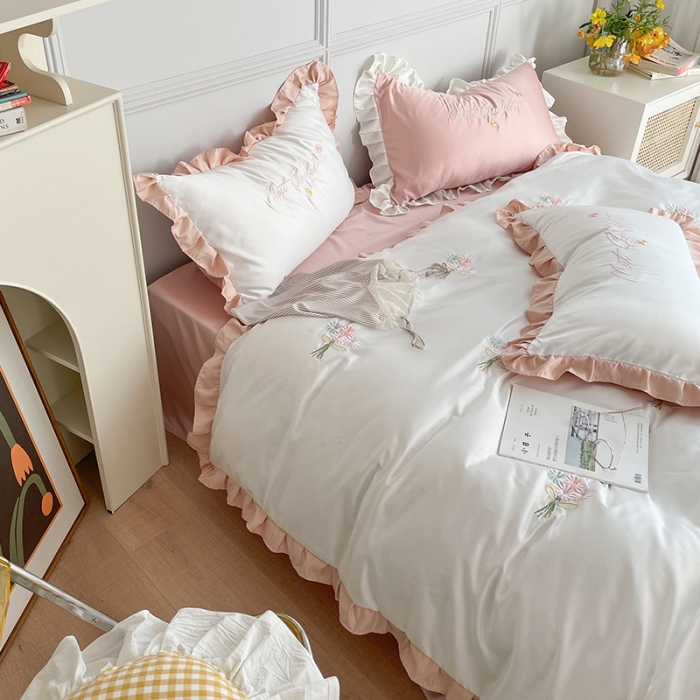 91家纺网 家纺一手货源 找家纺 优悦生活馆 2021新款冰丝绣花四件套-花溪 奶油白