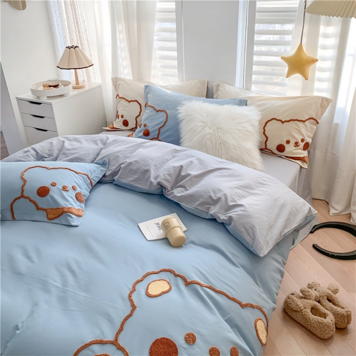 91家纺网 家纺一手货源 找家纺 蜜柚2021全棉水洗棉卡通毛巾绣小清新床单四件套萌萌熊-蓝灰