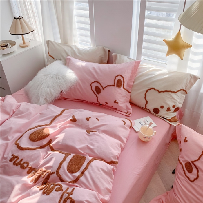 91家纺网 家纺一手货源 找家纺 蜜柚2021全棉水洗棉卡通毛巾绣小清新床单四件套甜甜兔-粉玉