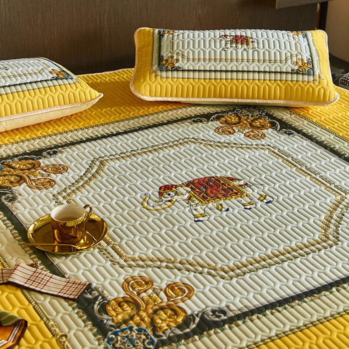 91家纺网 家纺一手货源 找家纺 凡客 2022春夏新款大版数码印花凉感丝乳胶凉席三件套 皇城