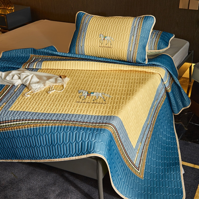 91家纺网 家纺一手货源 找家纺 凡客 2022春夏新款大版数码印花凉感丝乳胶凉席三件套 蓝梦