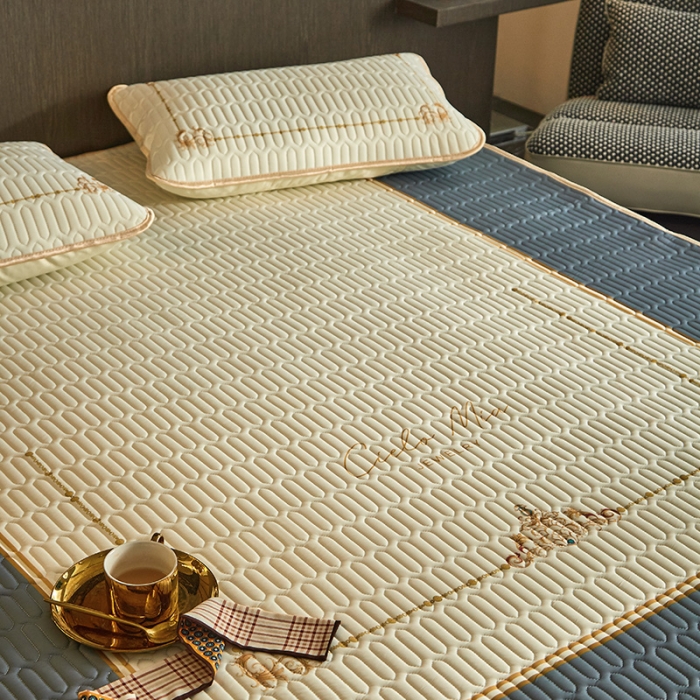 91家纺网 家纺一手货源 找家纺 凡客 2022春夏新款大版数码印花凉感丝乳胶凉席三件套 琳琅