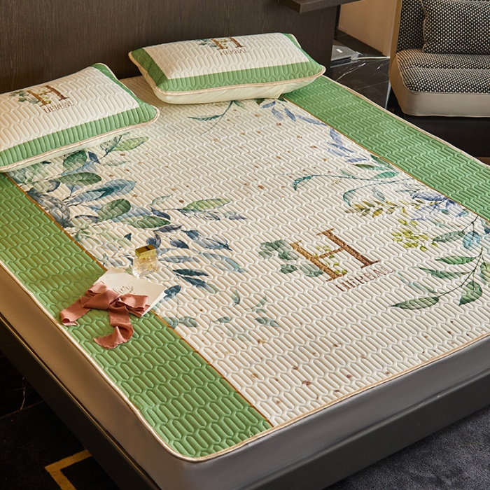 91家纺网 家纺一手货源 找家纺 凡客 2022春夏新款大版数码印花凉感丝乳胶凉席三件套 绿芽