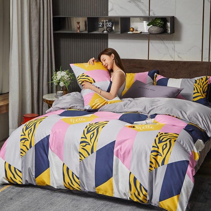 91家纺网 家纺一手货源 找家纺 凡客 2021春夏新款60支水洗真丝数码印花四件套轻奢风系列 摩登时代