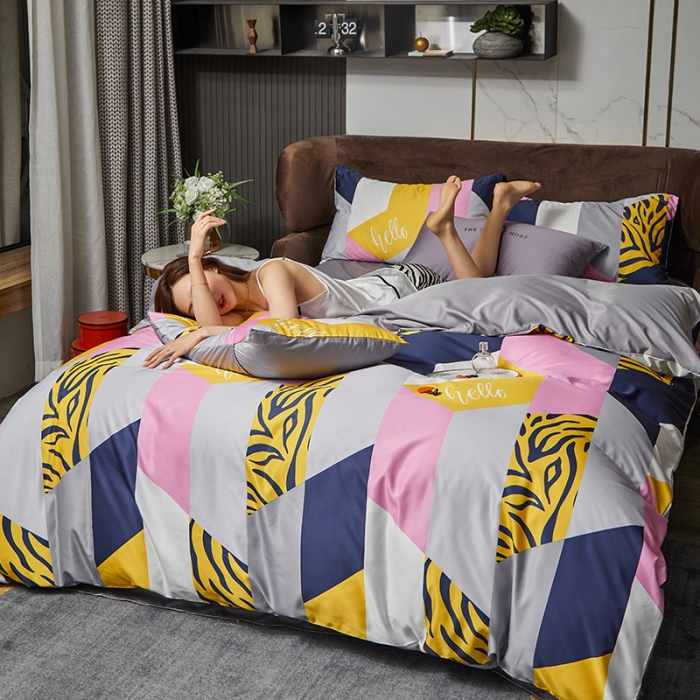 91家纺网 家纺一手货源 找家纺 凡客 2021春夏新款60支水洗真丝数码印花四件套轻奢风系列 摩登时代