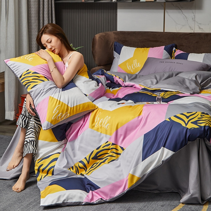 91家纺网 家纺一手货源 找家纺 凡客 2021春夏新款60支水洗真丝数码印花四件套轻奢风系列 摩登时代