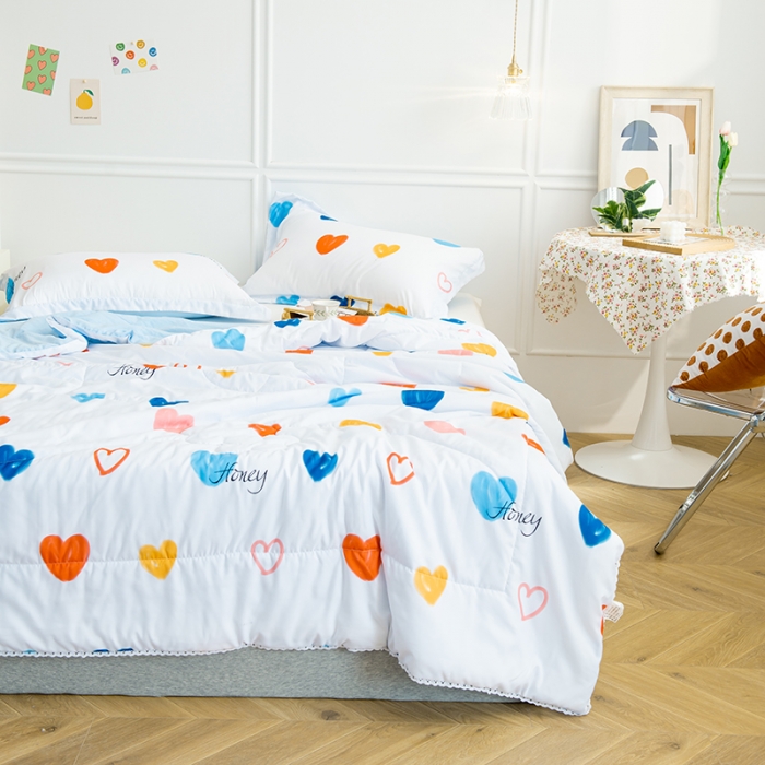 91家纺网 家纺一手货源 找家纺 慕尚 2025新款水洗棉夏被 彩虹爱心