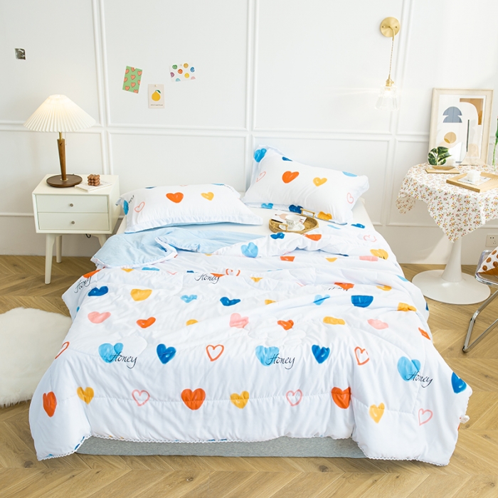 91家纺网 家纺一手货源 找家纺 慕尚 2025新款水洗棉夏被 彩虹爱心