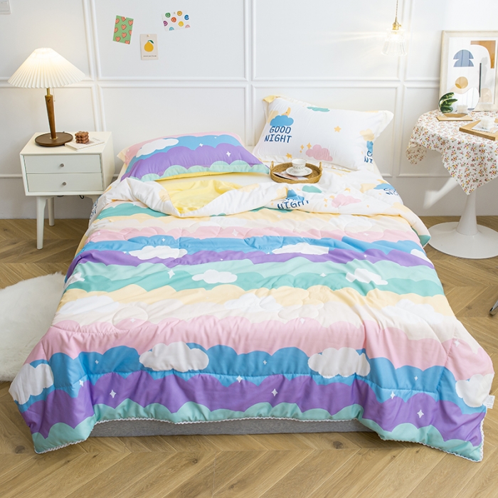 91家纺网 家纺一手货源 找家纺 慕尚 2025新款水洗棉夏被 彩虹云