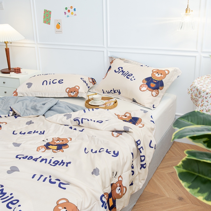 91家纺网 家纺一手货源 找家纺 慕尚 2025新款水洗棉夏被 超酷熊