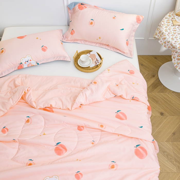 91家纺网 家纺一手货源 找家纺 慕尚 2025新款水洗棉夏被 蜜桃小熊