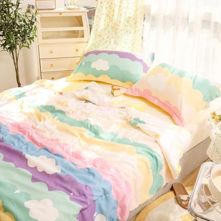 91家纺网 家纺一手货源 找家纺 慕尚 2025新款水洗棉夏被实拍图 彩虹云