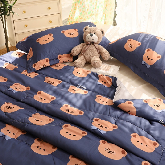 91家纺网 家纺一手货源 找家纺 慕尚 2025新款水洗棉夏被实拍图 小熊先生