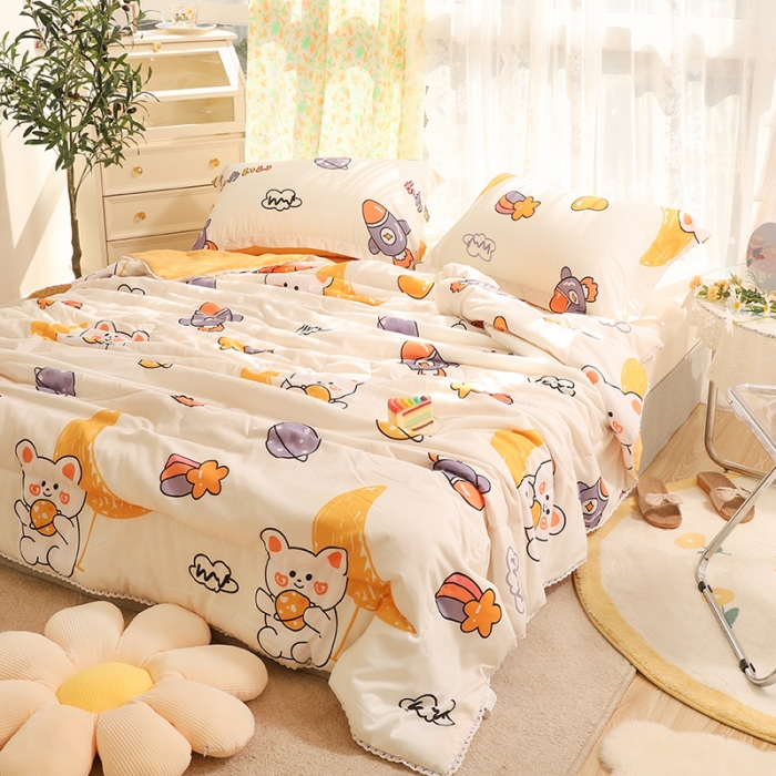 91家纺网 家纺一手货源 找家纺 慕尚 2025新款水洗棉夏被实拍图 奇幻星球