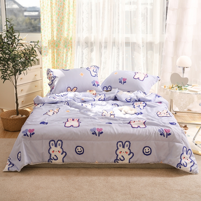 91家纺网 家纺一手货源 找家纺 慕尚 2025新款水洗棉夏被实拍图 元气小兔