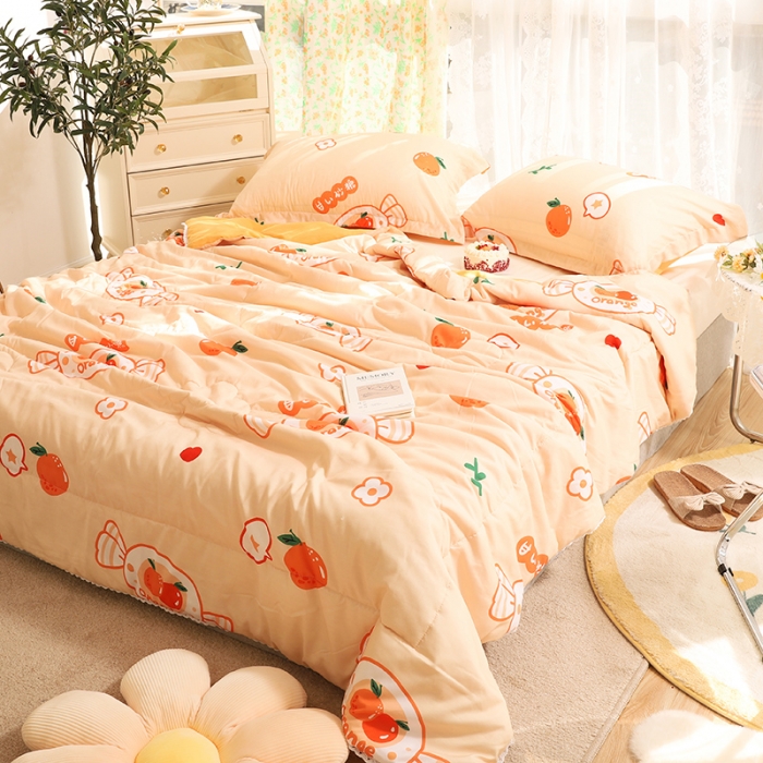 91家纺网 家纺一手货源 找家纺 慕尚 2025新款水洗棉夏被实拍图 橘子奶糖