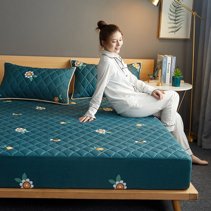 91家纺网 家纺一手货源 找家纺 花言狐语 2025新款水洗棉防水隔尿夹棉床笠 贝塔