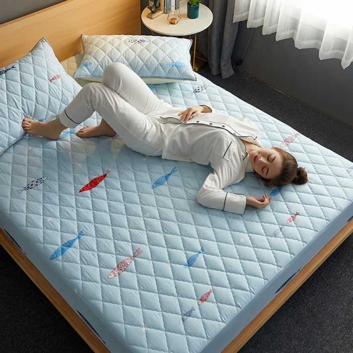 91家纺网 家纺一手货源 找家纺 花言狐语 2025新款水洗棉防水隔尿夹棉床笠 海底世界